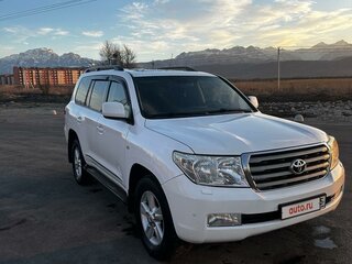 2008 Toyota Land Cruiser 200 Series, белый, 3000000 рублей, вид 2