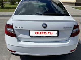 2017 Skoda Octavia III (A7) Рестайлинг, белый, 1850000 рублей, вид 2