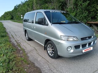 2000 Hyundai H-1 I, серебристый, 340000 рублей, вид 2