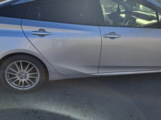 2018 Toyota Prius IV (XW50), серый, 1735099 рублей, вид 2