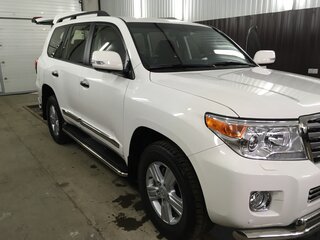 2013 Toyota Land Cruiser 200 Series Рестайлинг 1, белый, 12000000 рублей, вид 1