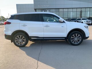 2022 Geely Atlas Pro, белый, 1680000 рублей, вид 4
