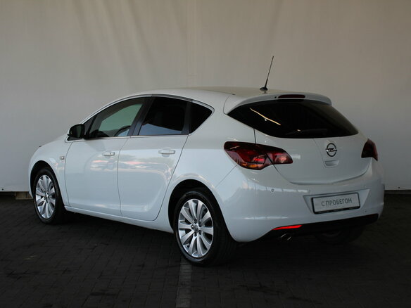 2011 Opel Astra J, белый - вид 4
