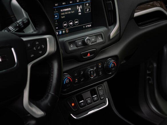 2021 GMC Terrain II, серый, 2273000 рублей - вид 19