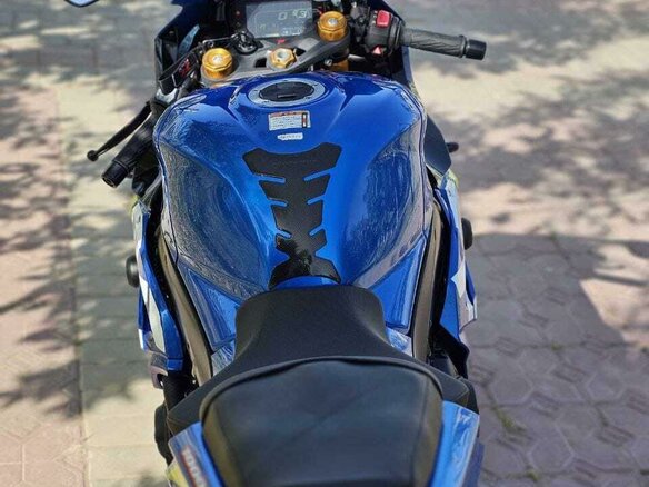 2019 Suzuki GSX-R 1000, синий, 1600000 рублей - вид 3