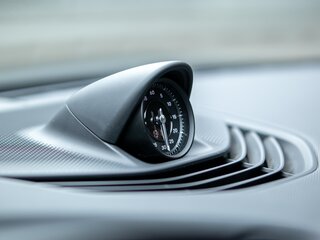 2022 Porsche Taycan Sport Turismo I, чёрный, 8900000 рублей, вид 4