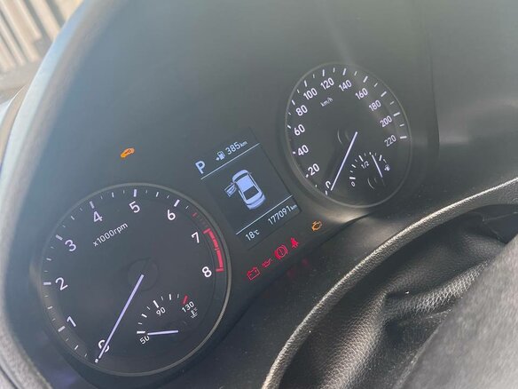 2019 Hyundai Solaris II, серебристый, 1350000 рублей - вид 8
