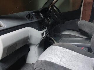 2001 Toyota Touring HiAce I, белый, 999999 рублей, вид 2