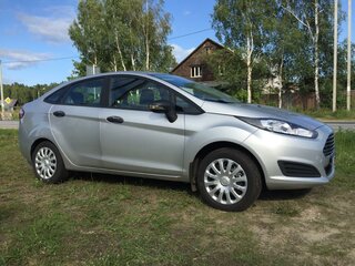2016 Ford Fiesta Mk6 Рестайлинг, серый, 920000 рублей, вид 5