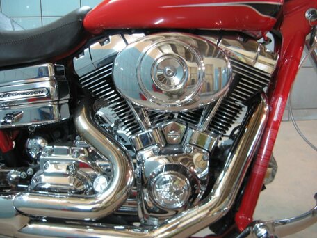 2006 Harley-Davidson Dyna Low Rider, красный, 844283 рублей, вид 5
