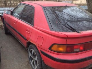 1990 Mazda 323 IV (BG), красный, 100000 рублей, вид 2