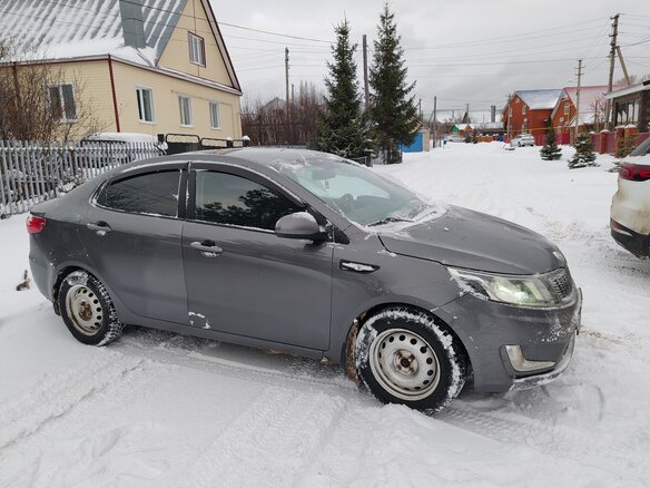 2012 Kia Rio 5-speed III, серый, 830000 рублей - вид 6