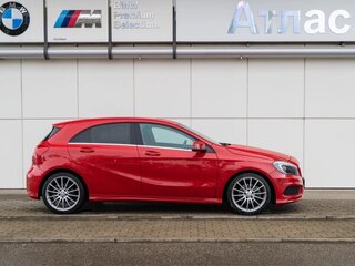 2015 Mercedes-Benz A-Класс 180 III (W176), красный, 2380000 рублей, вид 2