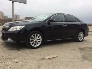 2013 Toyota Camry VII (XV50), чёрный, 1400000 рублей, вид 4