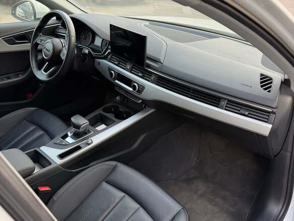 2021 Audi A4 35 TFSI V (B9) Рестайлинг, белый, 2500000 рублей - вид 13