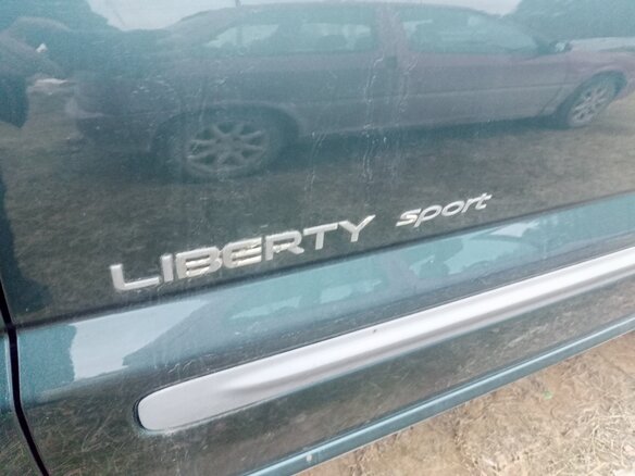 2002 Jeep Liberty (North America) I, зелёный, 600000 рублей - вид 13