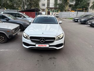 2020 Mercedes-Benz E-Класс 220 d V (W213, S213, C238), белый, 3000000 рублей, вид 2