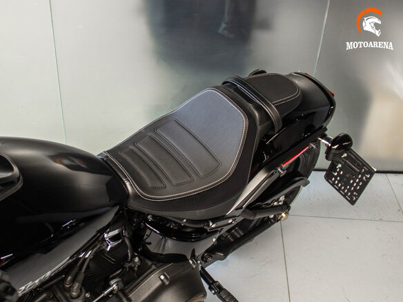 2017 Harley-Davidson Fat Bob, чёрный, 1438627 рублей - вид 12