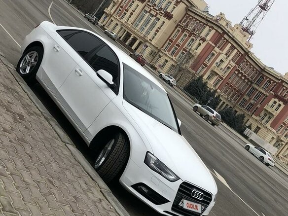 2015 Audi A4 IV (B8) Рестайлинг, белый, 3000000 рублей