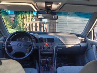 1997 Mercedes-Benz C-Класс 180 I (W202) Рестайлинг, синий, 440000 рублей, вид 5