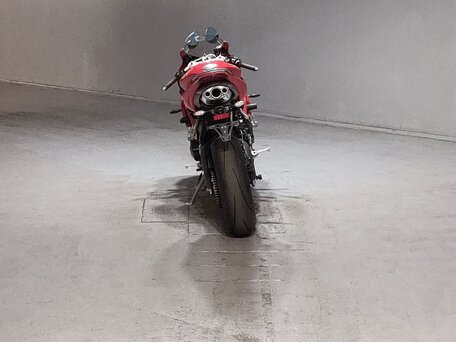 2010 Triumph Daytona 675, красный, 531000 рублей, вид 4
