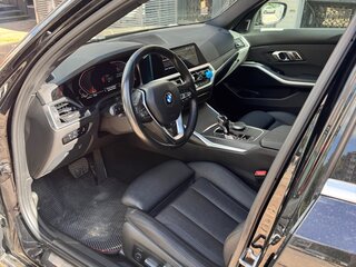 2019 BMW 3 серии 330i xDrive VII (G2x), чёрный, 3000000 рублей, вид 5