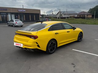 2022 Kia K5 III, жёлтый, 2225000 рублей, вид 4