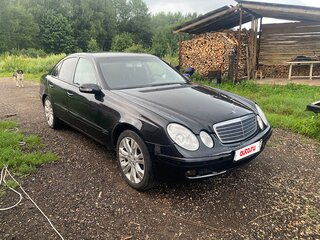 2004 Mercedes-Benz E-Класс 220 III (W211, S211), чёрный, 650000 рублей, вид 1