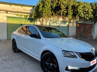 2018 Skoda Octavia III (A7) Рестайлинг, белый, 1599000 рублей, вид 5