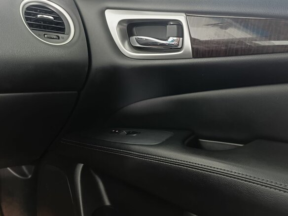 2014 Nissan Pathfinder IV, серебристый - вид 14