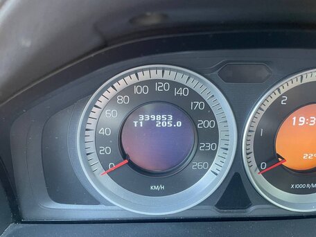 2013 Volvo XC70 II, чёрный, 1600000 рублей, вид 5