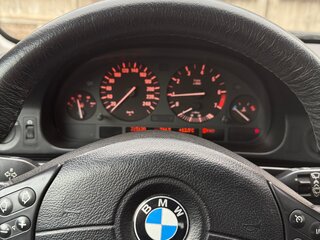 2000 BMW 5 серии 520i IV (E39) Рестайлинг, синий, 900000 рублей, вид 4