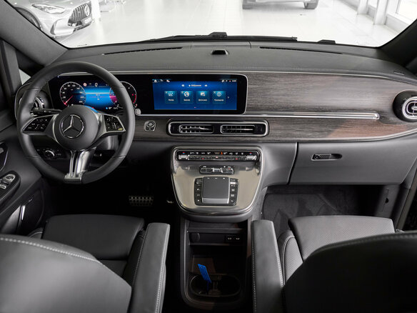 2026 Mercedes-Benz V-Класс 300 d экстра длинный III (W447) Рестайлинг 2, чёрный - вид 10