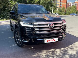 2023 Toyota Land Cruiser 300 Series, чёрный, 13000000 рублей, вид 4