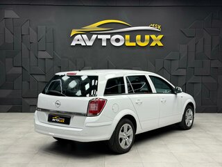 2011 Opel Astra H Рестайлинг, белый, 549000 рублей, вид 2