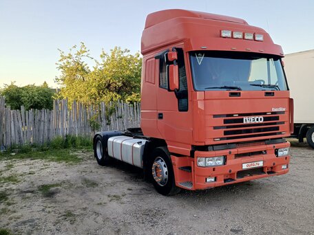 2002 Iveco EuroStar, красный, 950000 рублей, вид 2