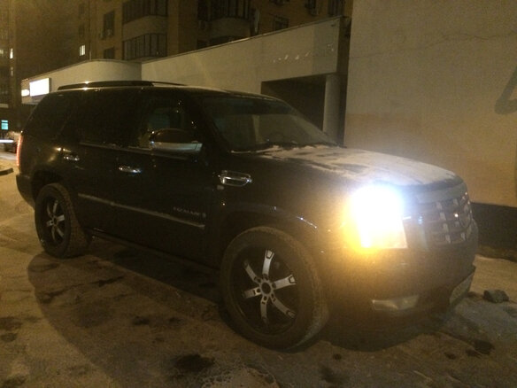 2008 Cadillac Escalade III, чёрный - вид 2