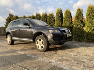 2005 Volkswagen Touareg I, чёрный, 665000 рублей, вид 2
