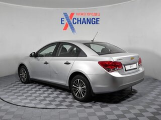 2011 Chevrolet Cruze I, серебристый, 499000 рублей, вид 4