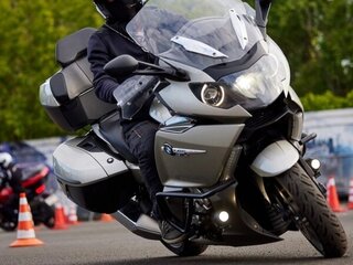 2011 BMW K 1600 GTL, серебристый, 900000 рублей, вид 2