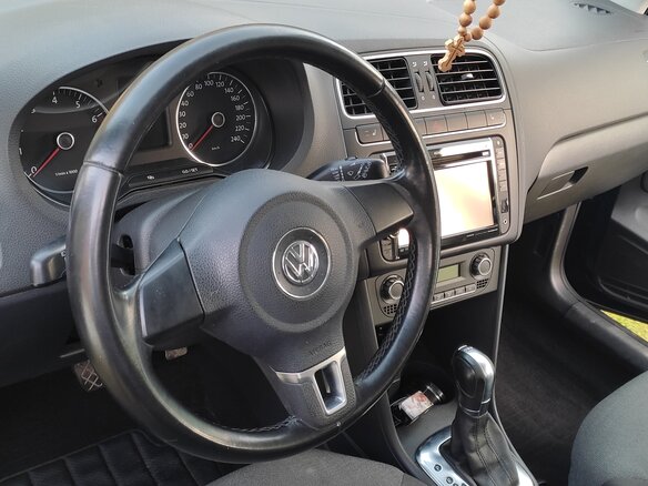2010 Volkswagen Polo V, синий, 730000 рублей - вид 17