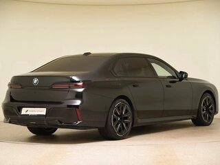 2026 BMW 7 серии 740d xDrive VII (G70), чёрный, 17520000 рублей, вид 3