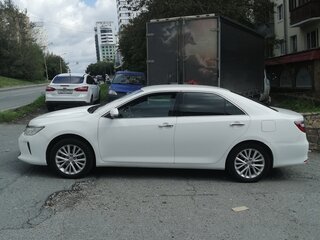 2015 Toyota Camry VII (XV50) Рестайлинг, белый, 2000000 рублей, вид 4