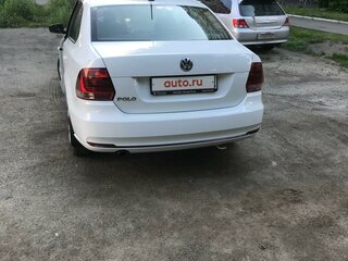 2017 Volkswagen Polo V Рестайлинг, белый, 1300000 рублей, вид 3