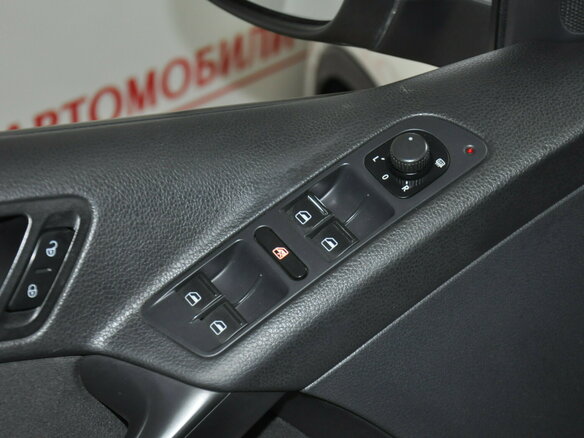 2012 Volkswagen Tiguan I Рестайлинг, белый, 1150000 рублей - вид 7