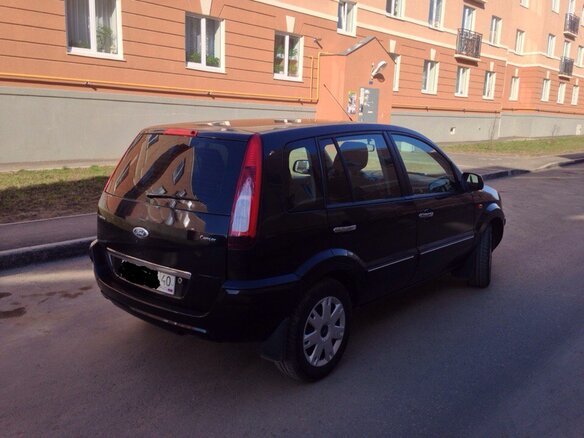 2011 Ford Fusion I Рестайлинг, чёрный - вид 2