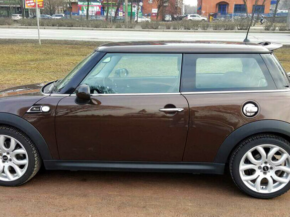 2010 Mini Hatch Cooper S II (R56) Рестайлинг, коричневый - вид 2
