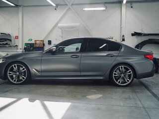 2019 BMW 5 серии M550i xDrive VII (G30/G31/G38), чёрный, 5990000 рублей, вид 5