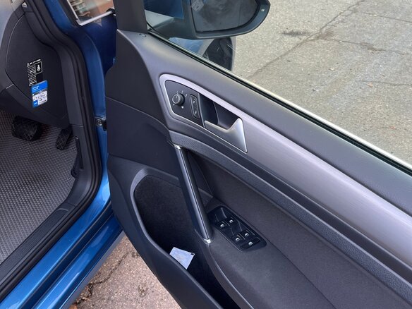 2015 Volkswagen Golf VII, синий, 1000000 рублей - вид 14