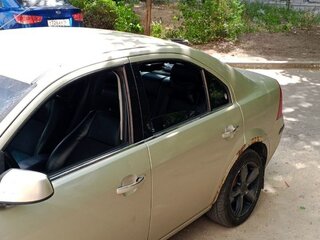 2004 Ford Mondeo 5-speed III Рестайлинг, серебристый, 300000 рублей, вид 5
